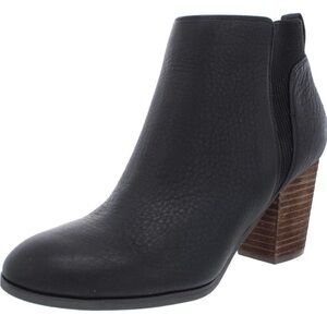 Black ankle boot